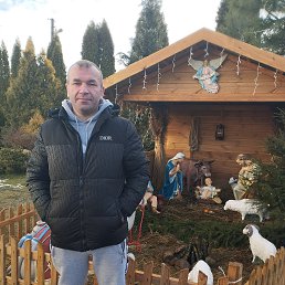Zheka, 41, 