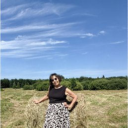 Lyudmila, 65, 