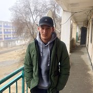 Maksim, 20 , 