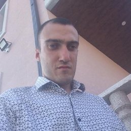 robert, 29, 