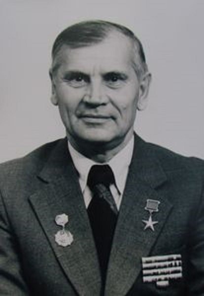 Георгий Тихонович Иванов, (05 мая 1922— 29 октября 2013) — Герой Социалистического Труда (1966), ...