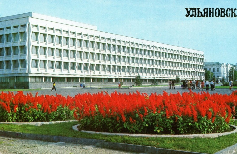 . 1982. : . , . 