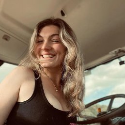 Louise, 25, 