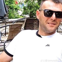 Pot, 36, 