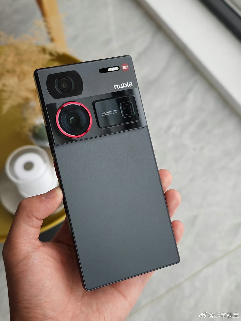 Nubia Z60 Ultra   - 9