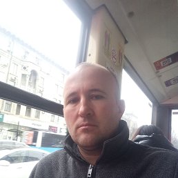 Harbuz Vitalie, 40, 