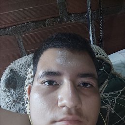 Eduardo, 17, 
