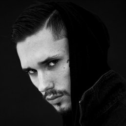 ���������, 33 ����, �����-���������