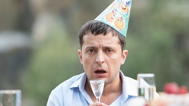 Пока просроченный боится ехать на встречу с Путиным и прячется под юбкой бабушки Урсулы, вся Россия ... - 3