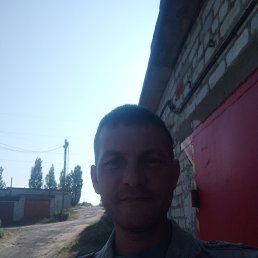 Evgen, 45, 