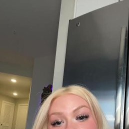 Sara, 33, 