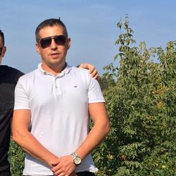 Damir, 37,  