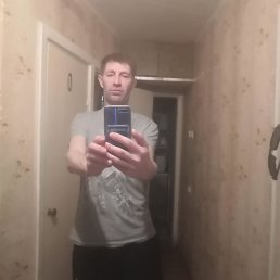  , , 44  -  4  2025