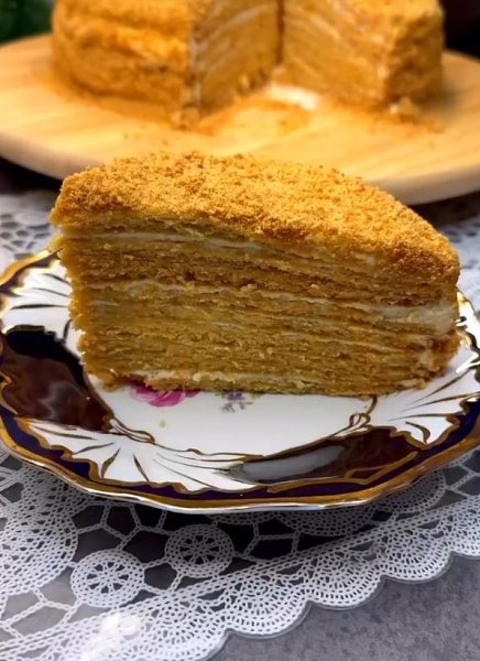 НЕВЕРОЯТНО НЕЖНЫЙ МЕДОВИК. 200 г сахар, 100 г масла 3 яйца, 130 г мёда Щепотка соли 20 г ... - 2