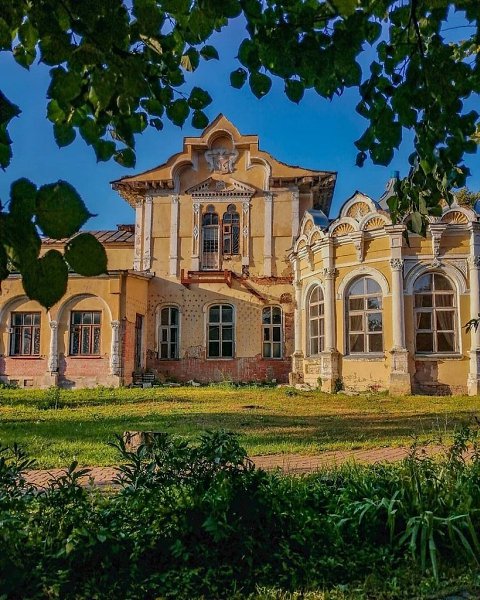 Любуемся старинной усадьбой Алтуфьево. Кстати, именно она дала имя станции метро, шоссе, а также ... - 3