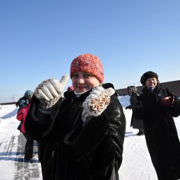 Oksana, 52, 