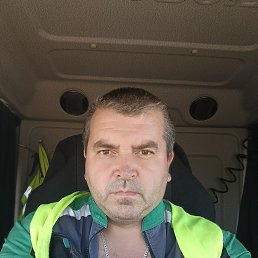  , , 44  -  9  2025