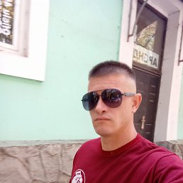 Ivan, 29, 