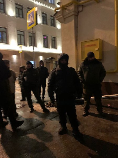 «Не нравится? Пойдём разберёмся!»: застройщик «ЦентрИнвест» угрожают жителем Москвы, сломанной ...