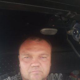 ˨, 37, 
