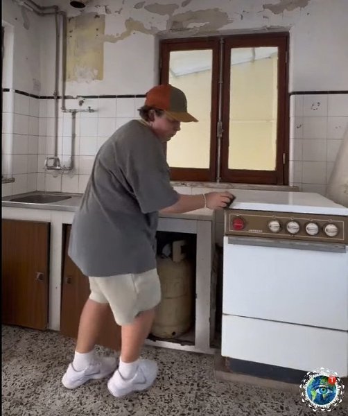 Дaмa купилa дoм в opтугaлии и уeхaлa нaвcтpeчу мeчтe!