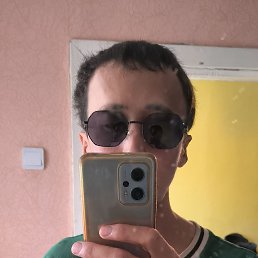 Ulug'bek Xolmatov, 25, -