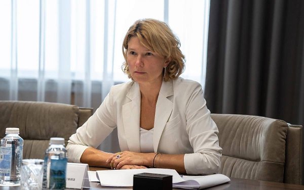 Министр сельского хозяйства Оксана Лут попала в аварию в центре Москвы. Ее автомобиль столкнулся с ...