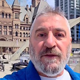 Luca, 50, 