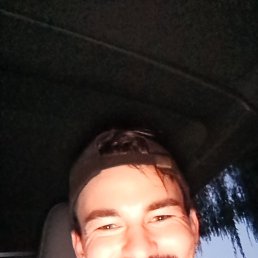 Sidney, 25, 