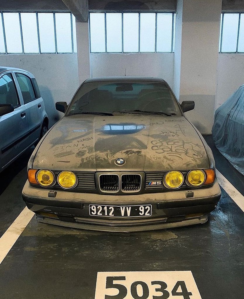 #BMW #M5 (#E34) - 2