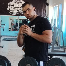 Levon, 19 , 