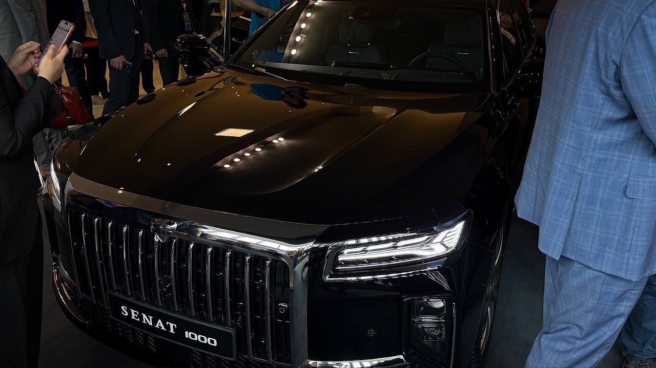 � ������ ����������� ����� Senat 900, ������� ��� ���������� � ��������� Hongqi H9. ������ � �� ���� ... - 4