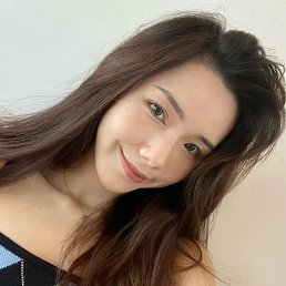 Selena, 30, 