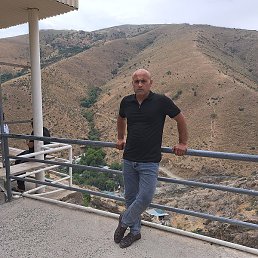 ����, ������, 44 ����