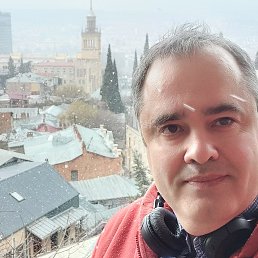Andrei, 45, 
