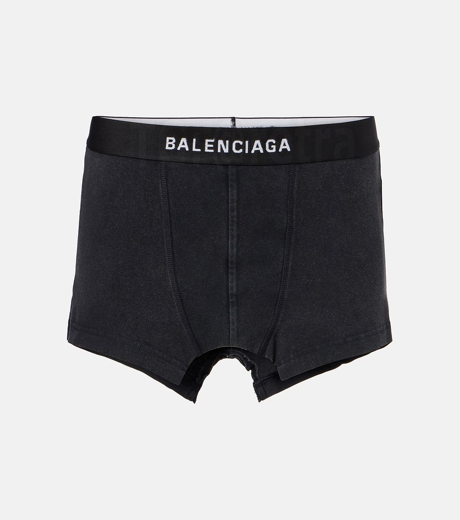 Balenciaga ��������� ���� � ���� ������� ������. ����� ����� 550 ��������. - 2