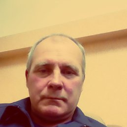 Sergei, 57, 