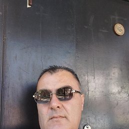 manuchari, 45, 
