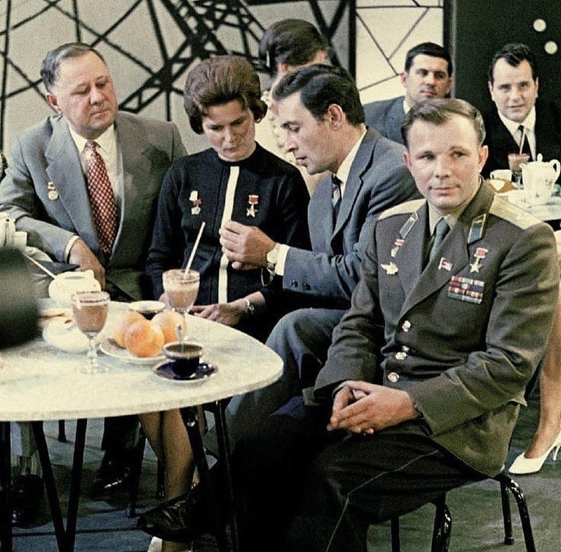      , 1962 .