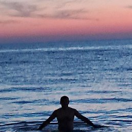 ����, ����, 44 ����