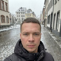 ���������, 39 ���, �����������