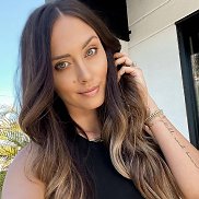 Stella, 32 ����, �����������