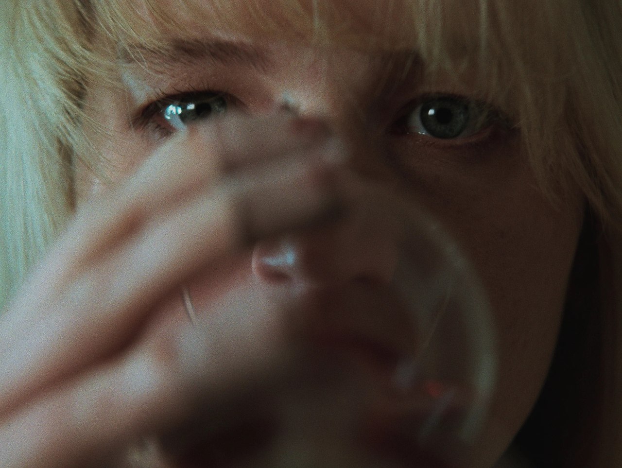 ����, ��� ������ / Die My Love, 2025.dir. Lynne Ramsay - 7