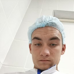 Danil, 19, 