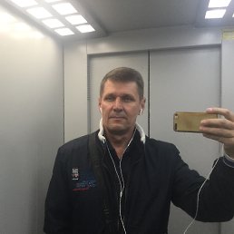 Alexey, 57, 