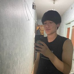 Sherzod Ergashev, 19, 
