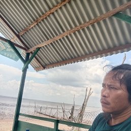 Argha, 34, 