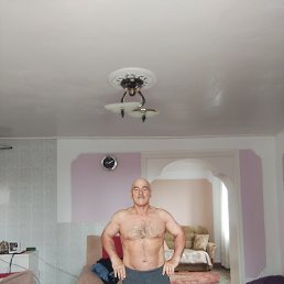 ���� Charli, ���������, 70 ��� - ��������� 2 ���� 2026