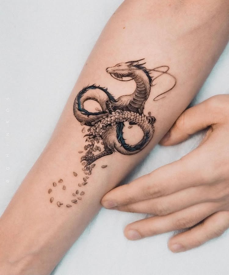 В каждом движении силы есть доля нежности. Эта тату — напоминание, что истинная мощь рождается не из ... - 2