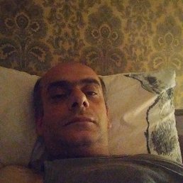 David, 41, 